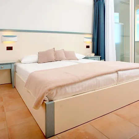 Apartment Del Mar Dependence 711s *